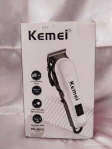 KEMEI  KM-809A Treamer chargable